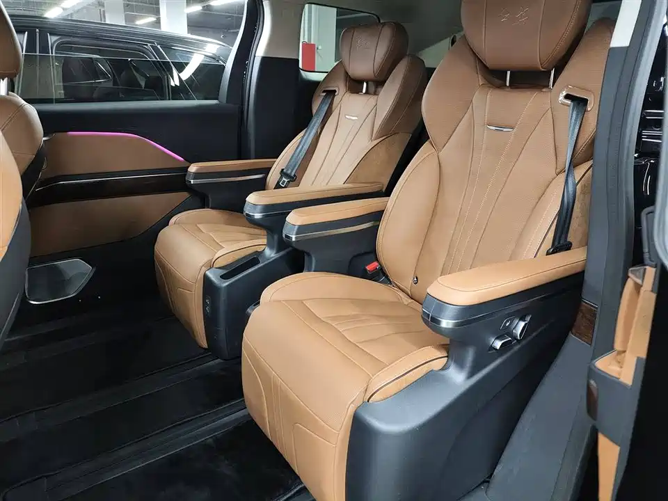 Hongqi HQ9 Hongqi HQ9