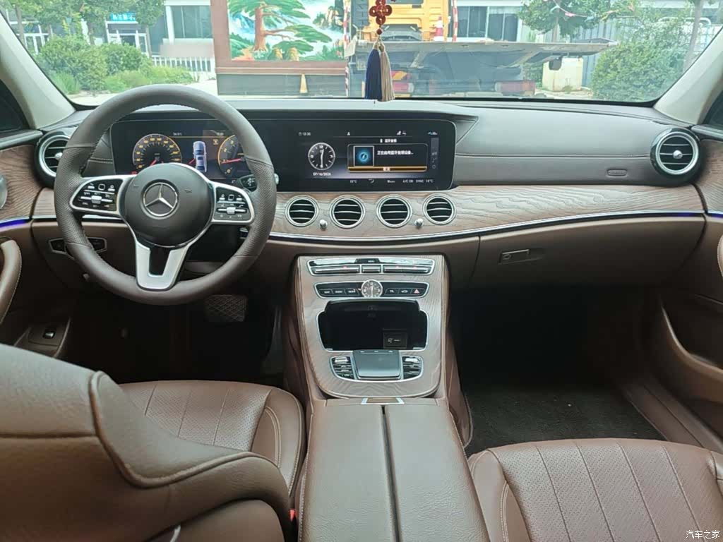 Mercedes-Benz E-Class, 2020 10