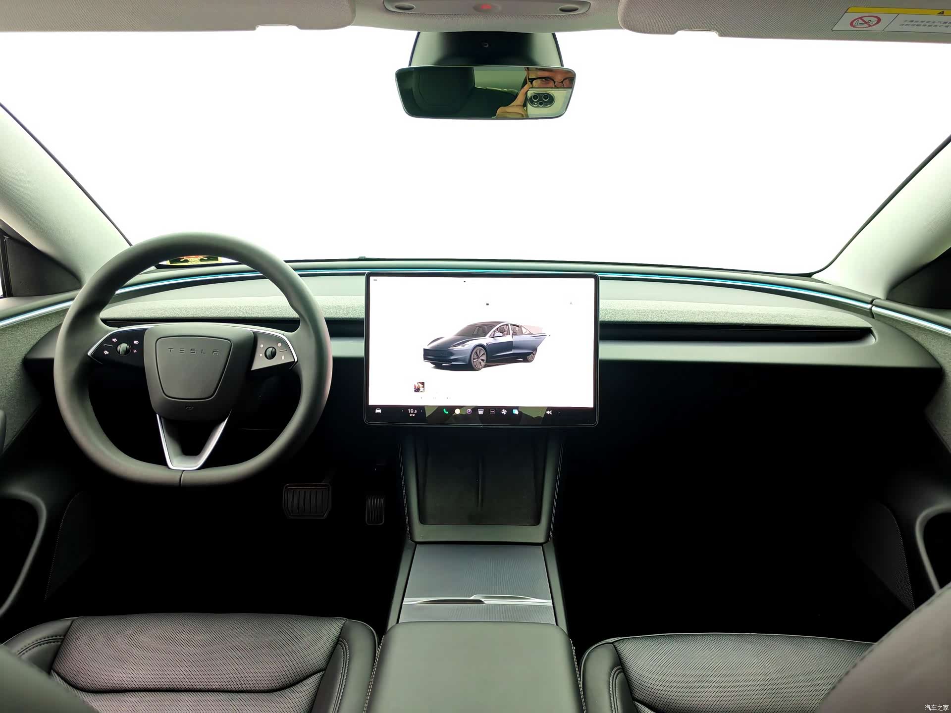 Tesla Model 3, 2024 9