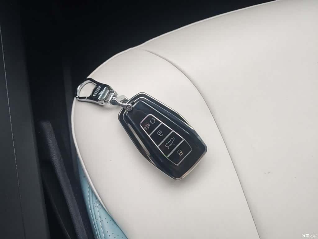 Geely E, 2023 17