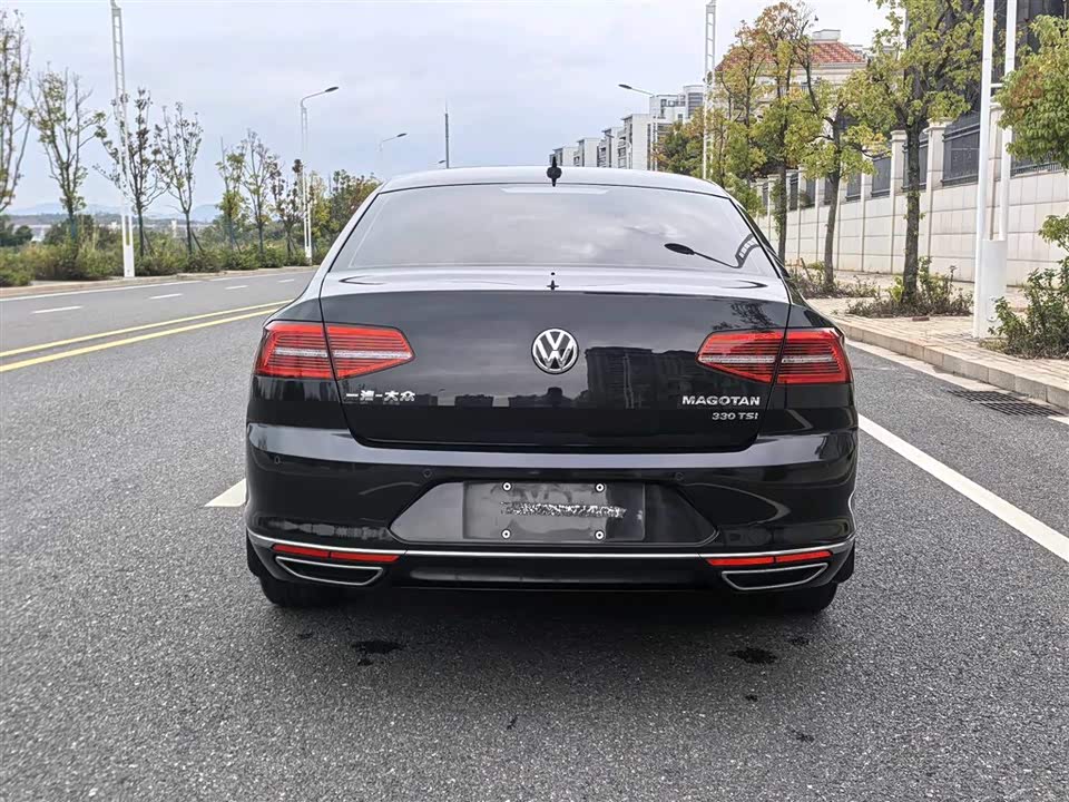Volkswagen Magotan