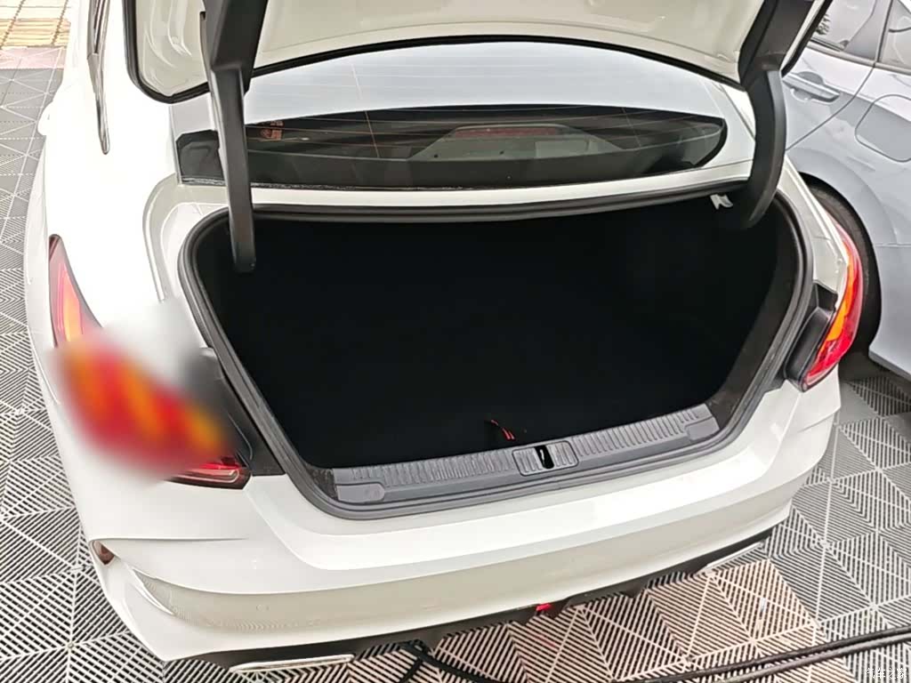MG MG5, 2022 19