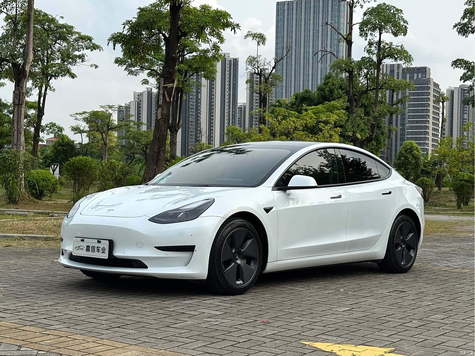 Tesla Model 3, 2021 1