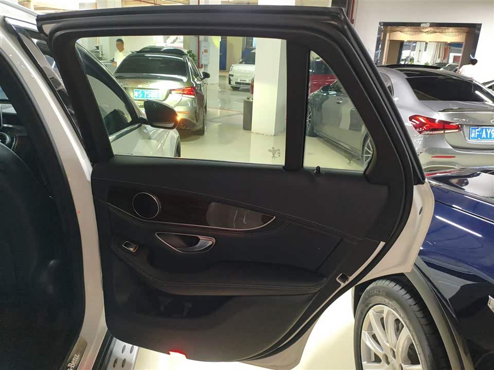 Mercedes-Benz GLC Mercedes-Benz GLC