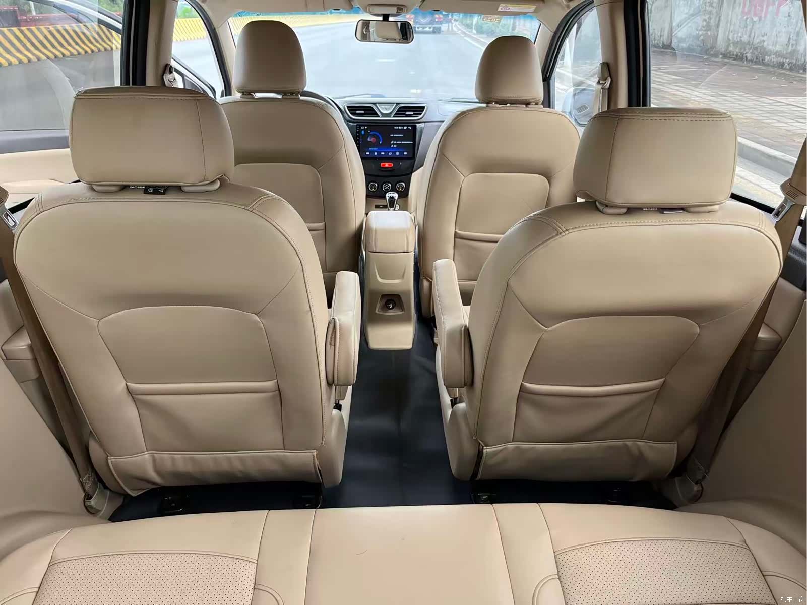 Wuling Hongguang, 2016 12