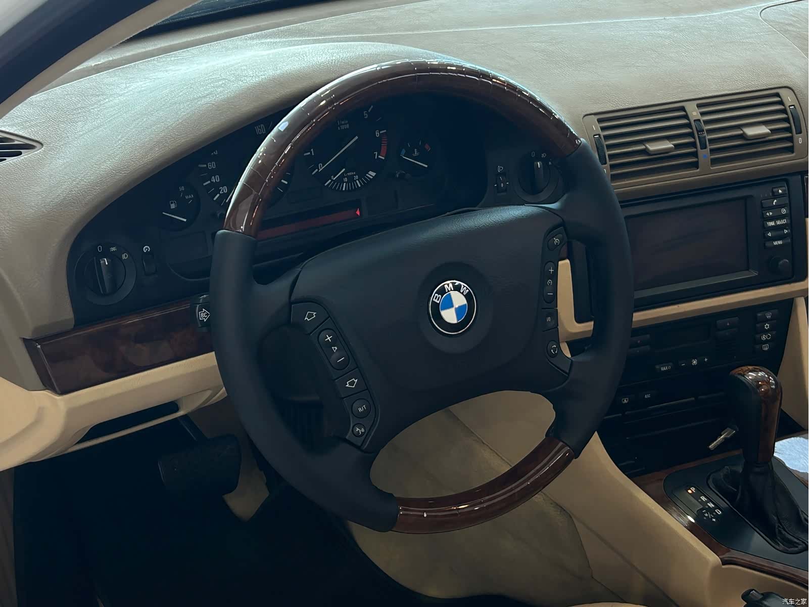 BMW 5 Series, 2004 10