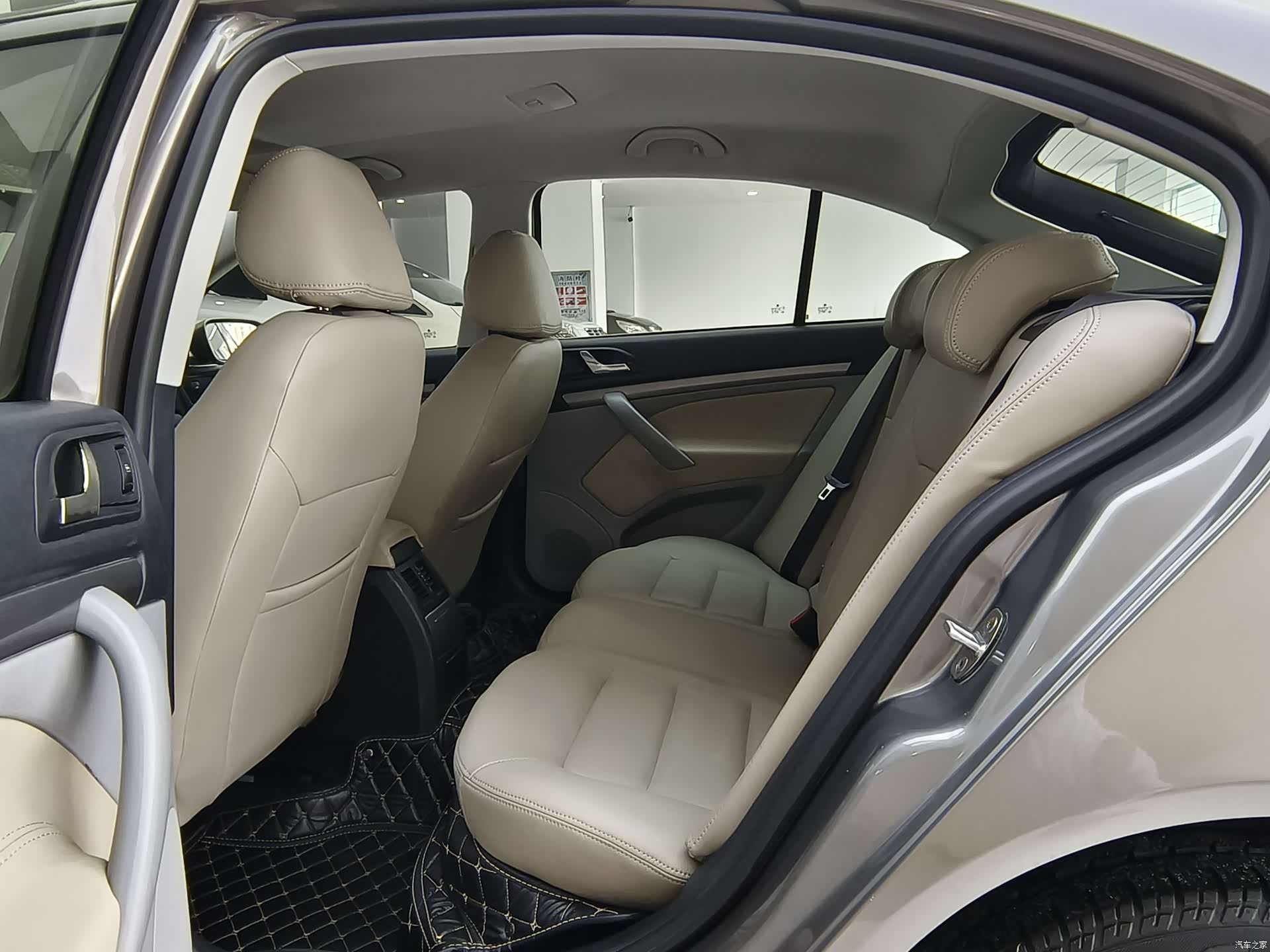 Skoda Octavia, 2012 10