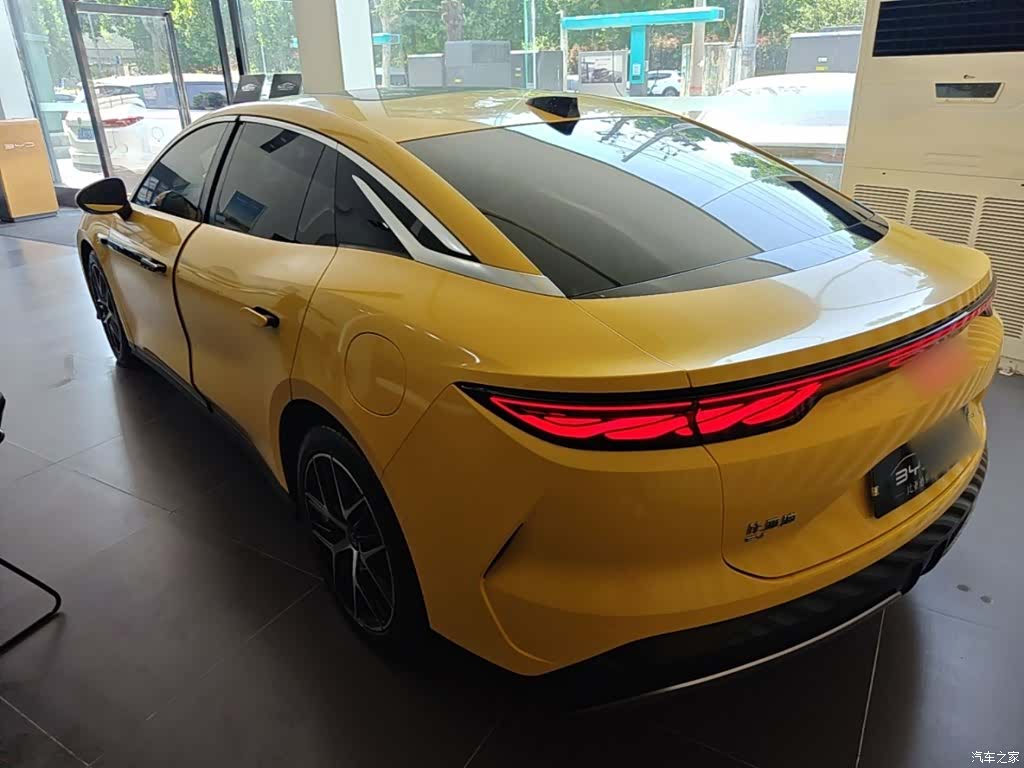 BYD Han, 2025 все фото