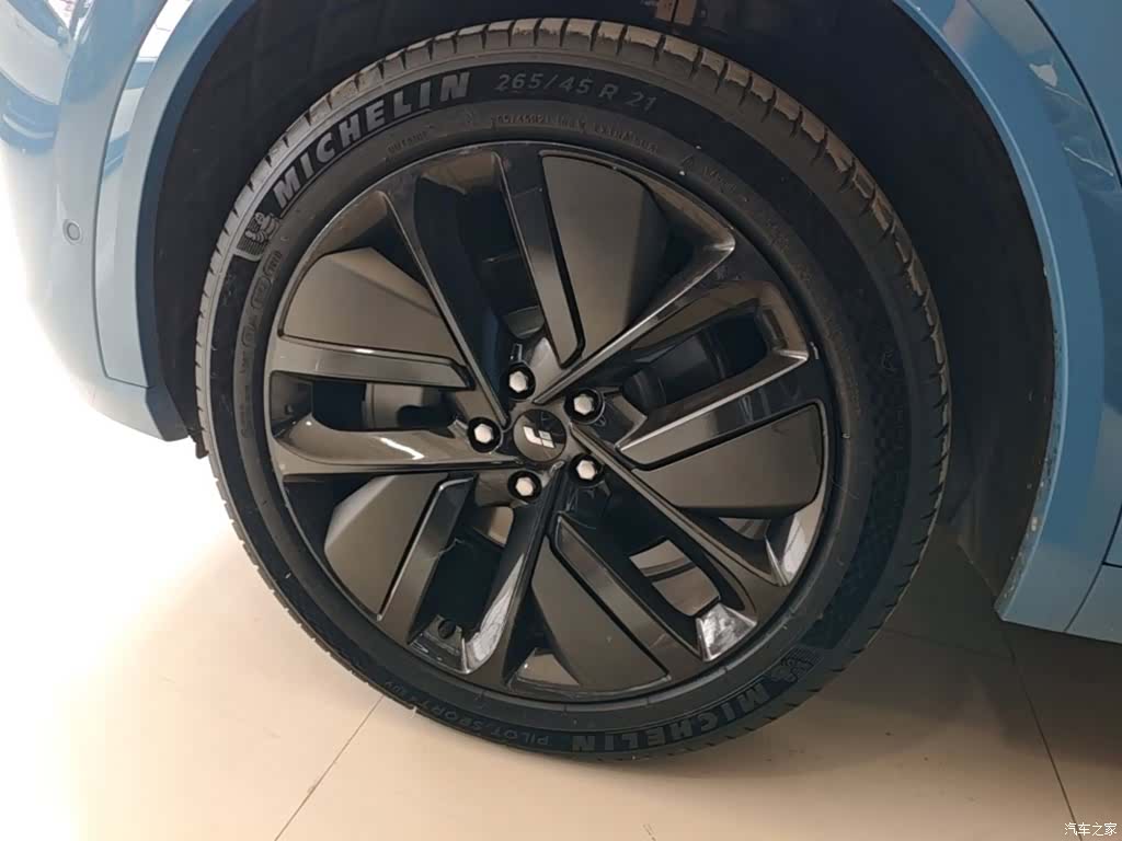 Li Auto L9, 2022 23