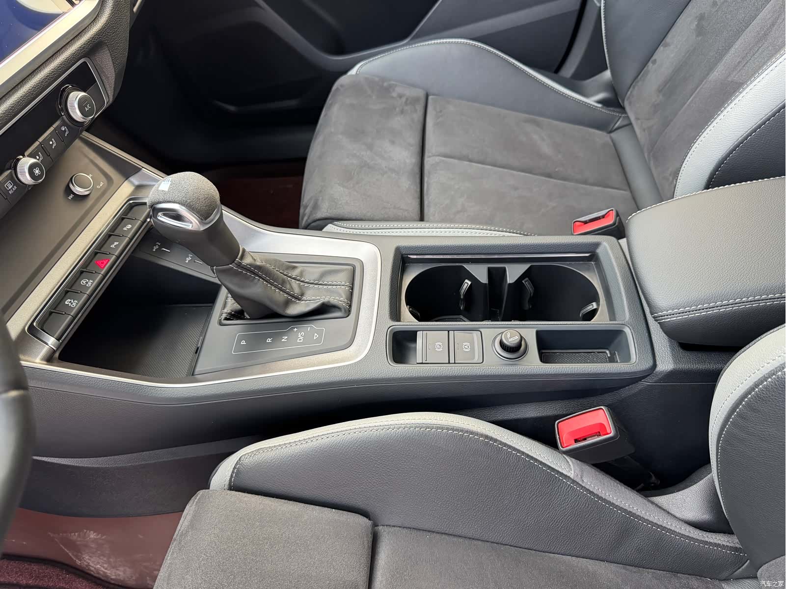 Audi Q3, 2022 9