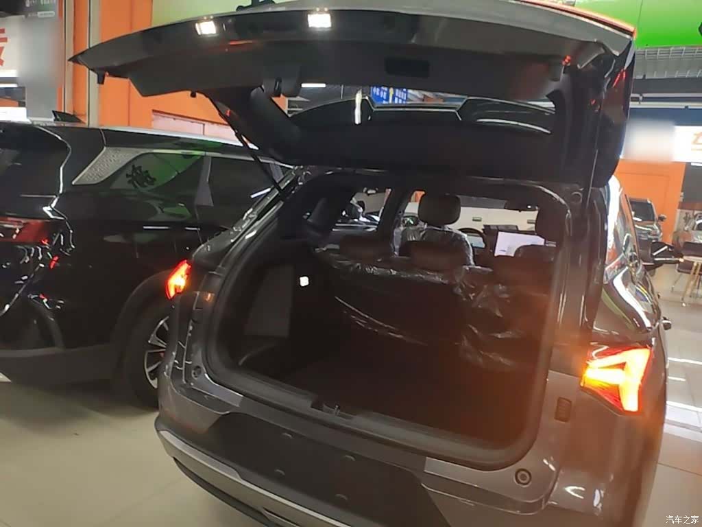 Wuling Starlight, 2026 19
