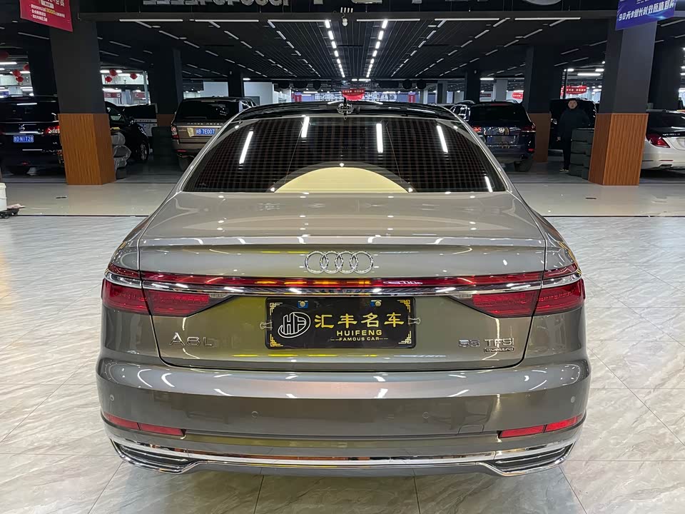 Audi A8