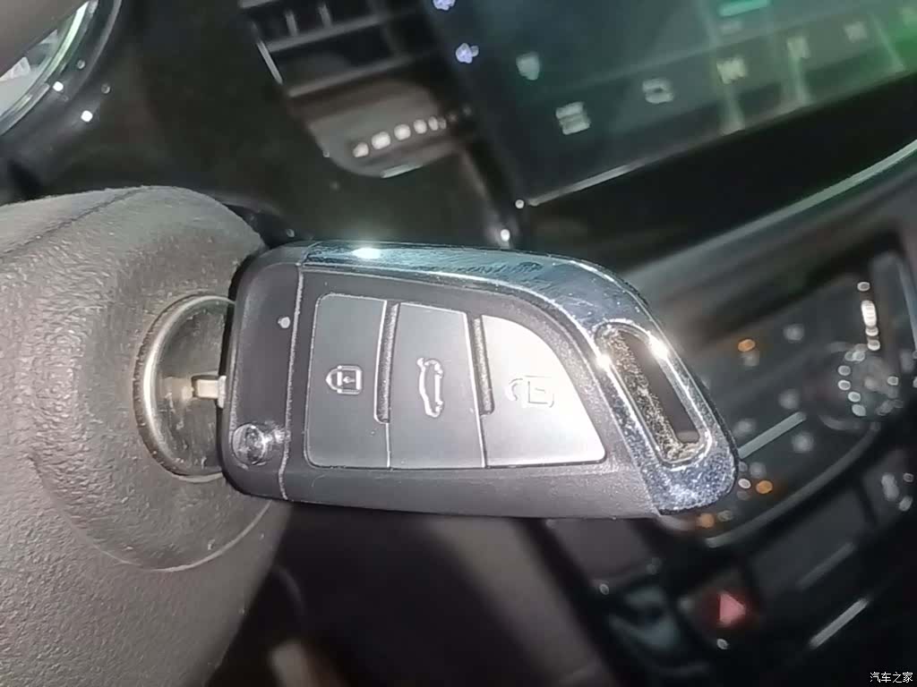 Buick Encore, 2017 9