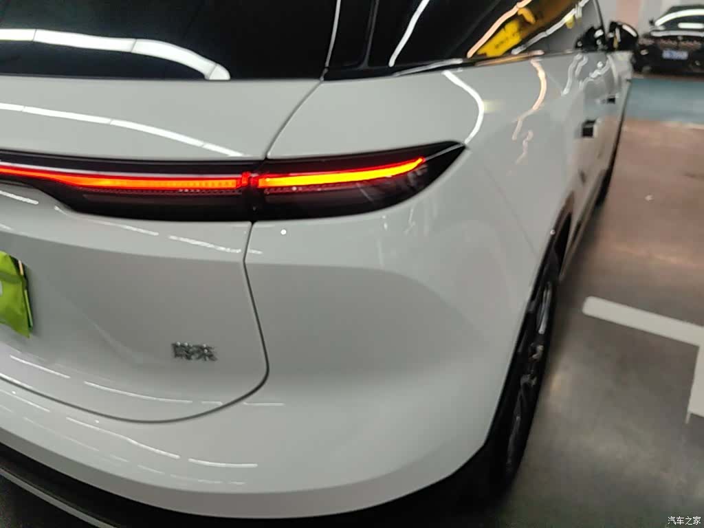 NIO ES6, 2025 8
