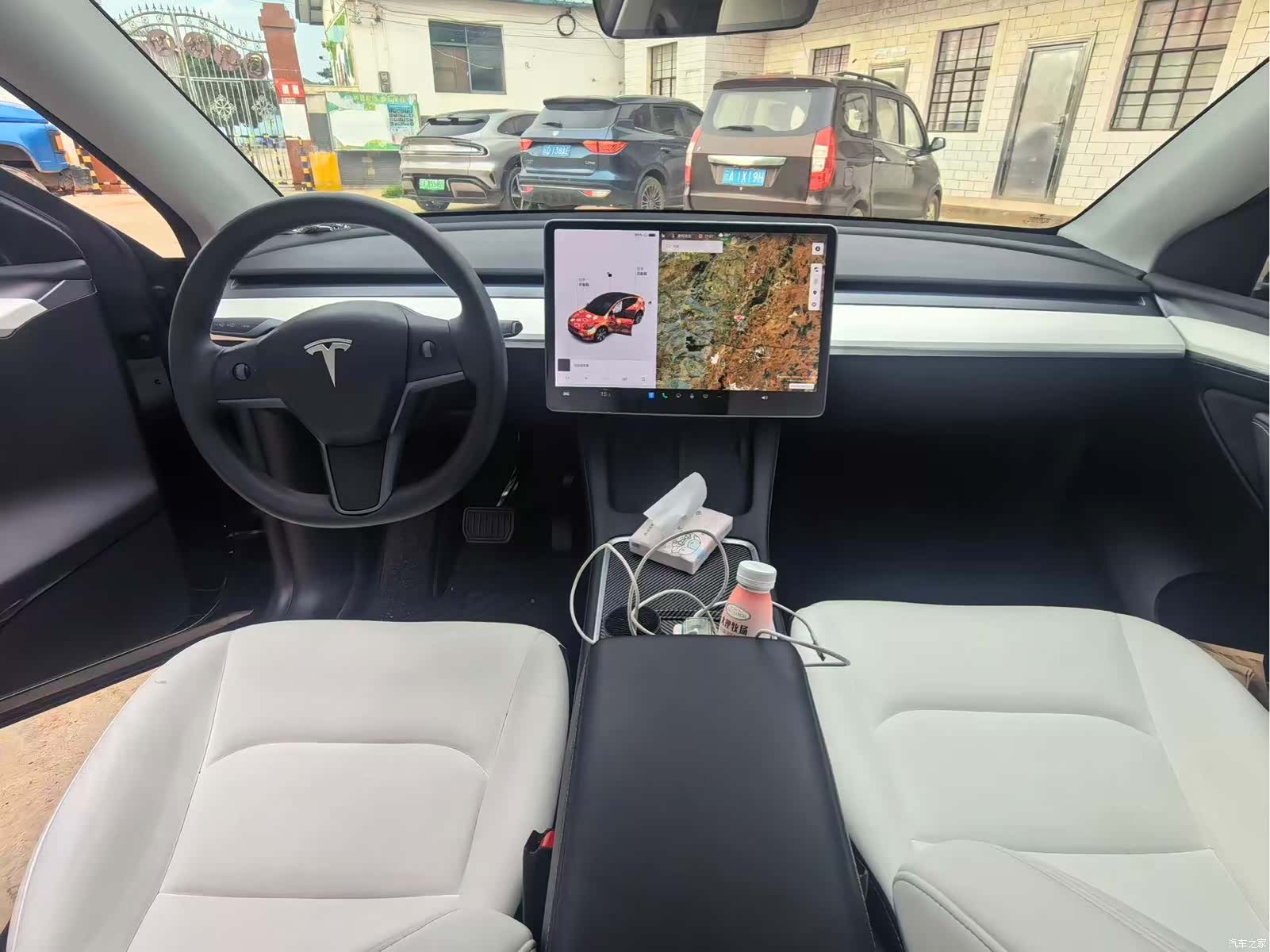 Tesla Model Y, 2021 все фото