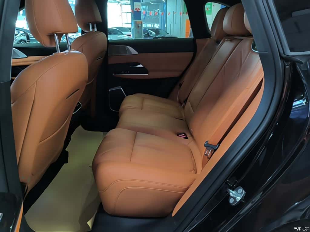 Xpeng G9, 2025 17