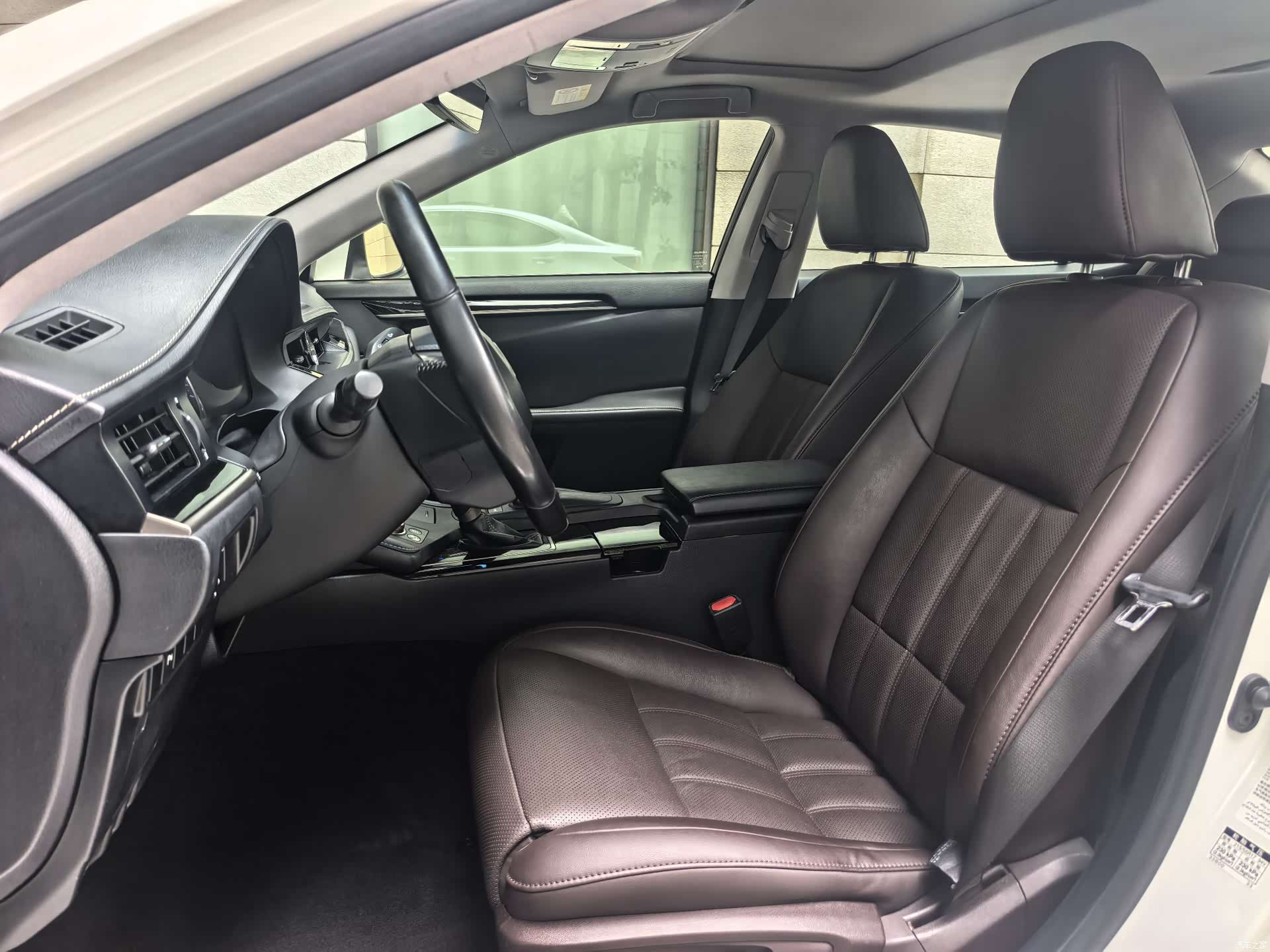Lexus ES, 2018 15