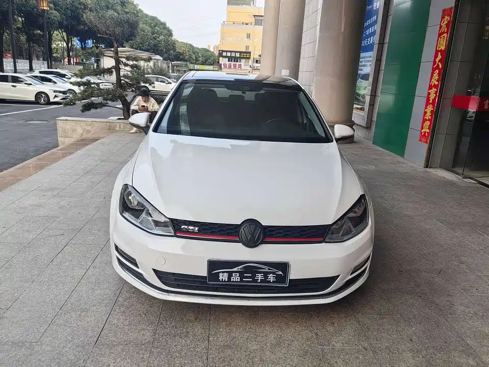 Volkswagen golf