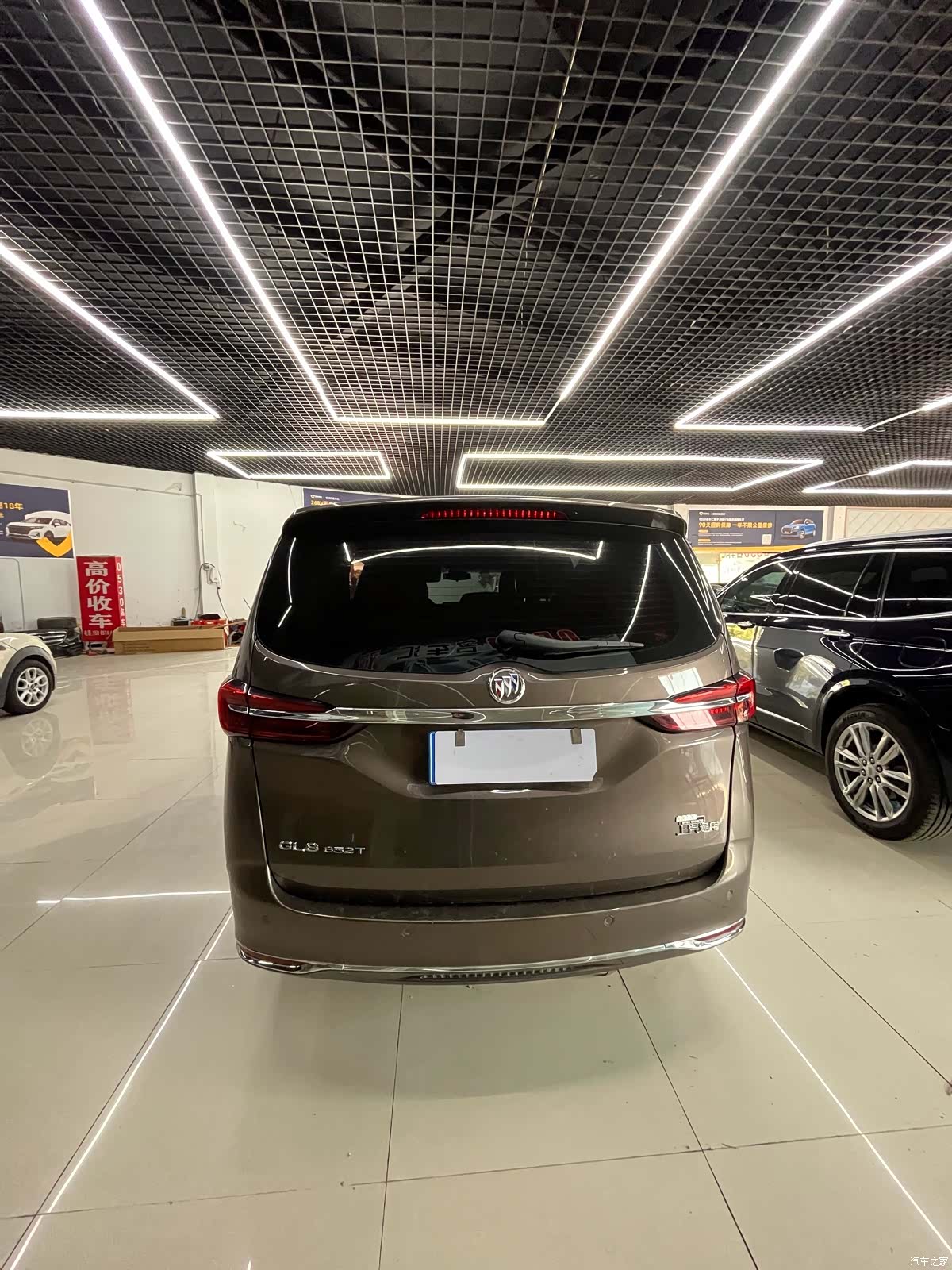 Buick GL8, 2023 10
