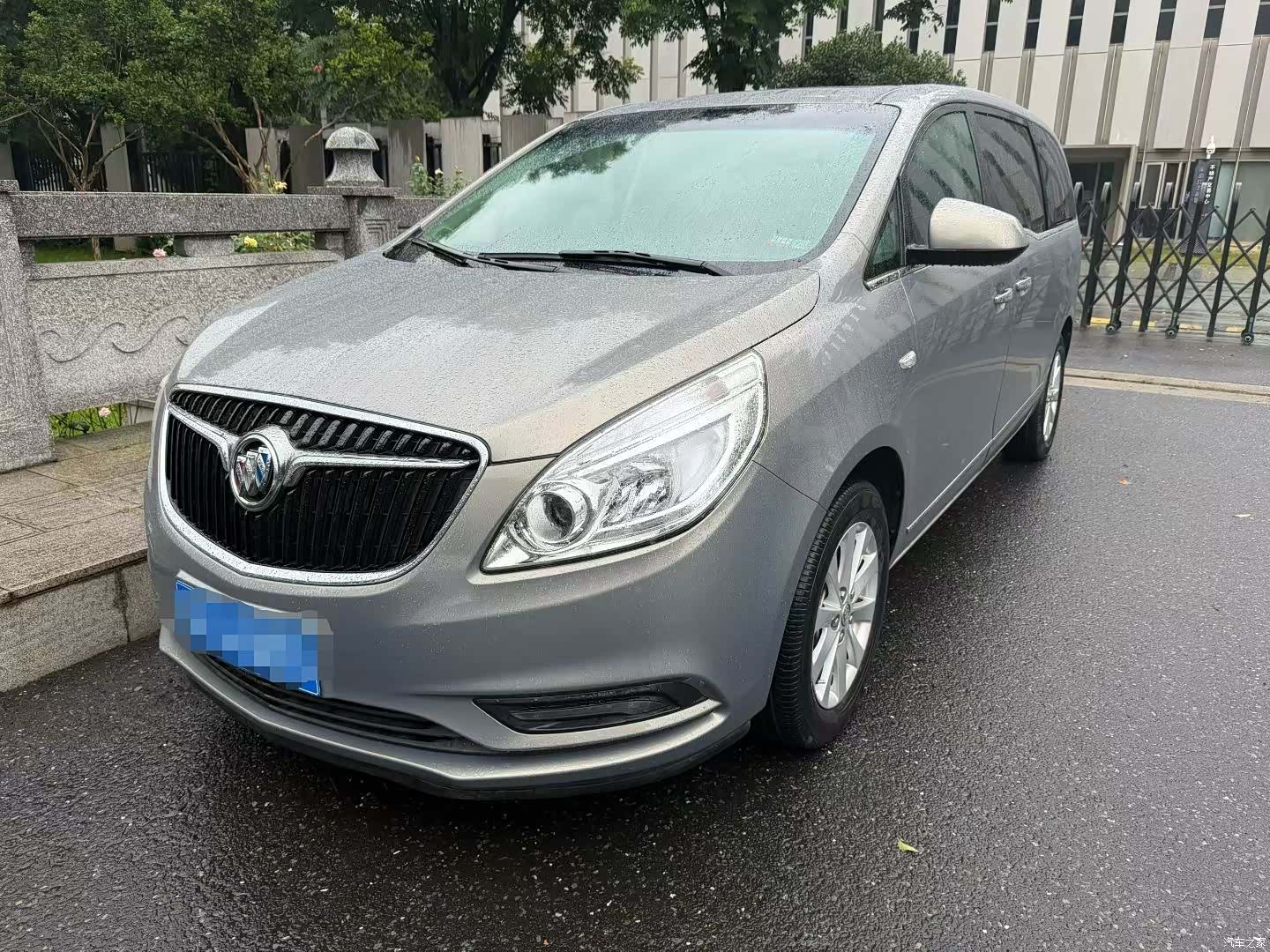 Buick GL8, 2020 1