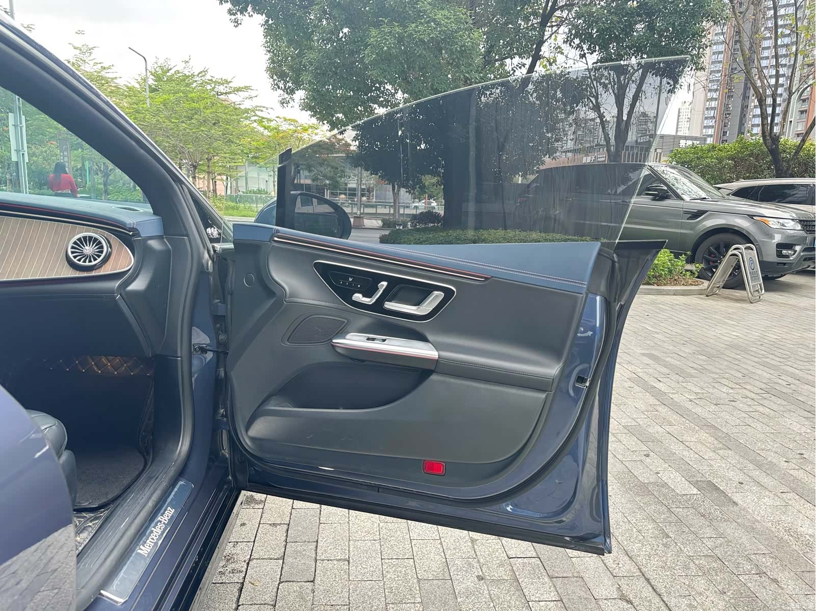Mercedes-Benz EQE, 2024 9