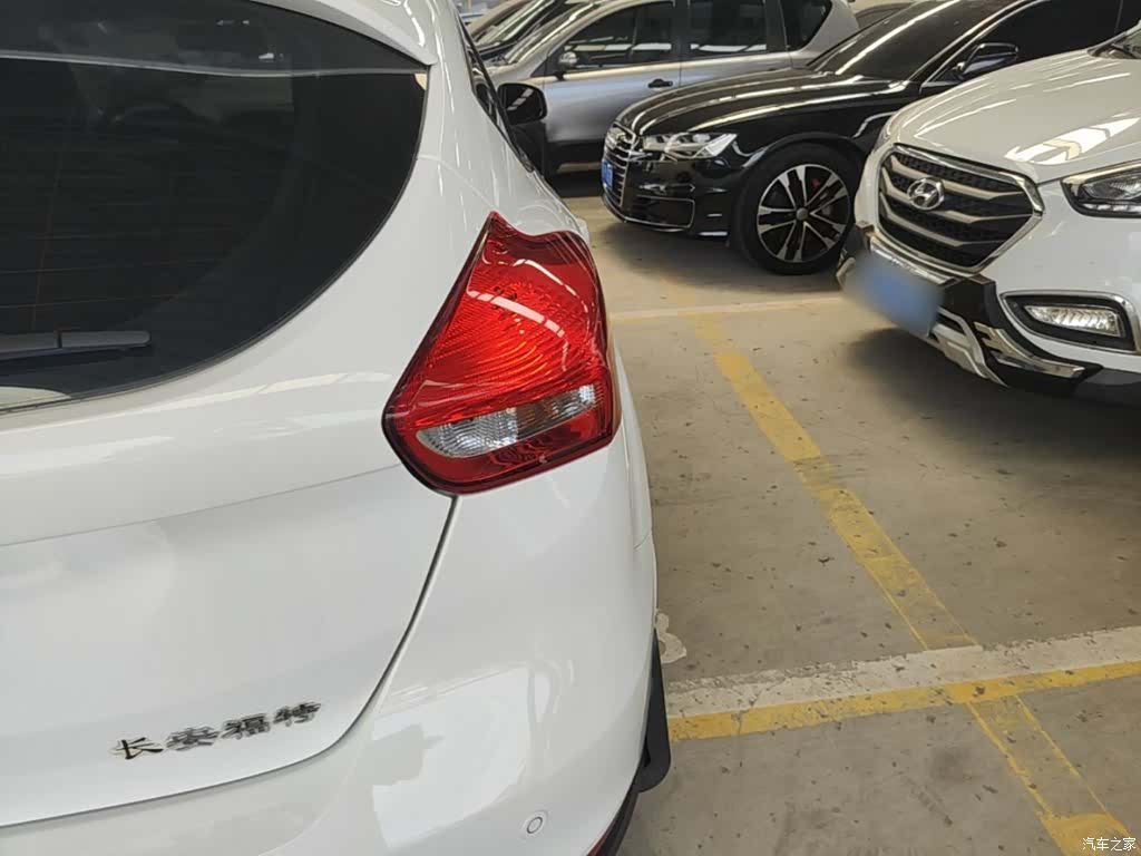 Ford Focus, 2015 8