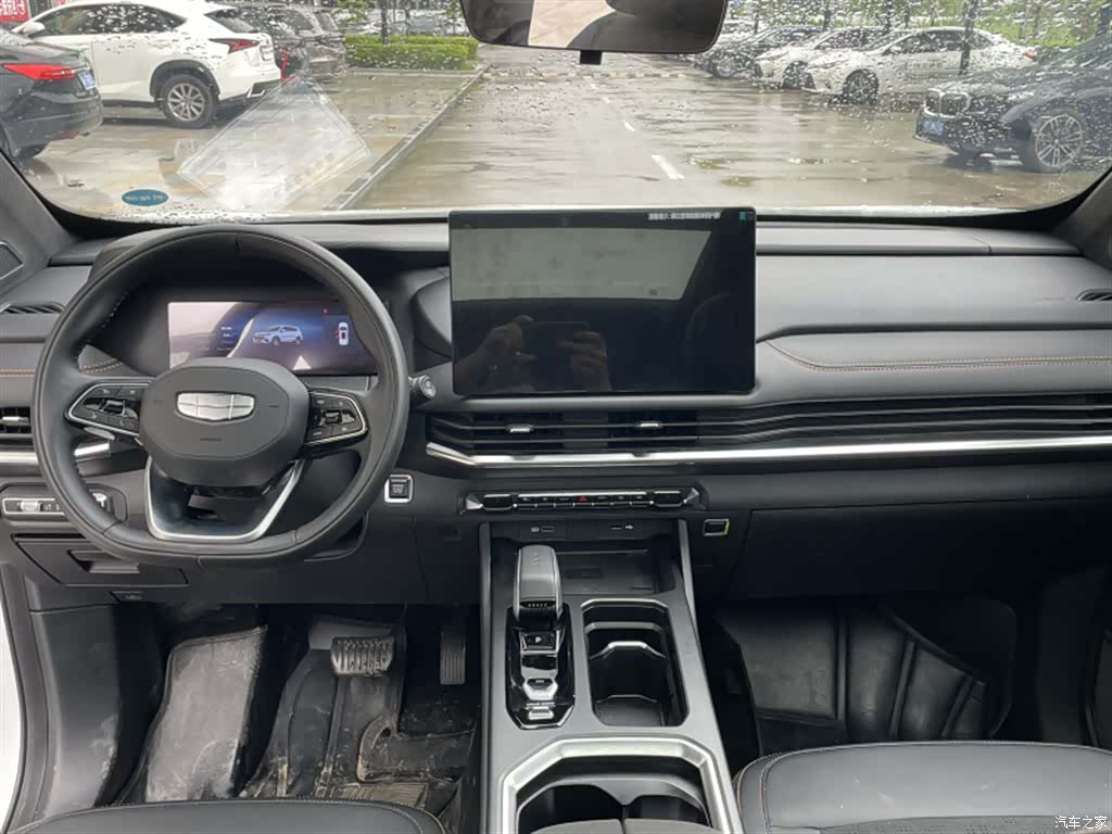 Geely Haoyue, 2025 все фото