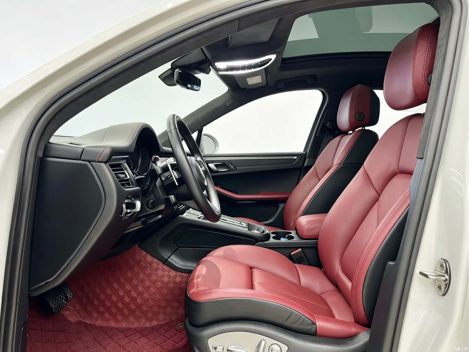 Porsche Macan, 2023 10