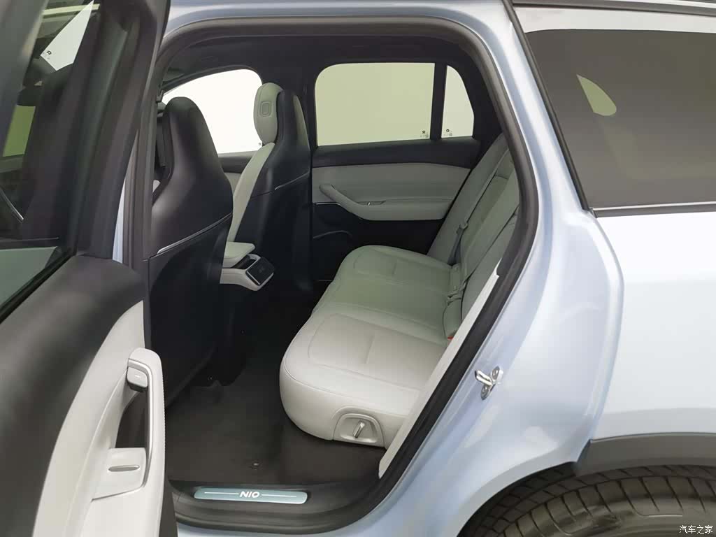 NIO ES6, 2024 15