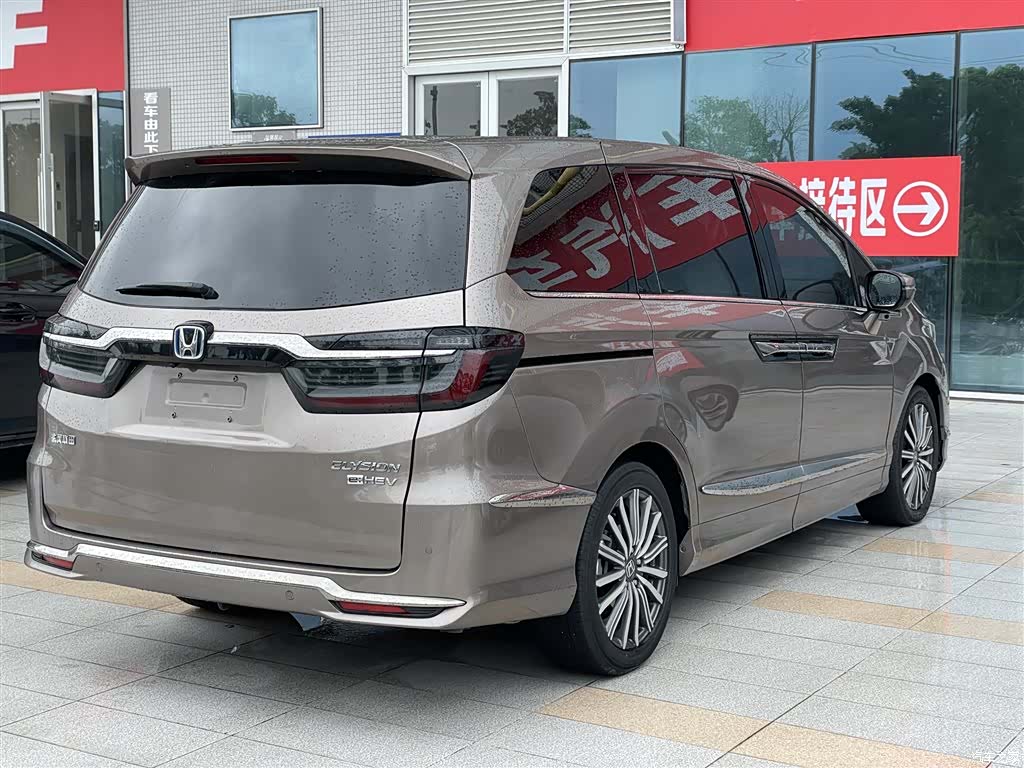 Honda Elysion, 2022 10