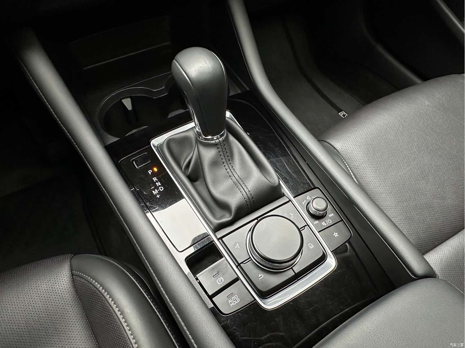 Mazda Mazda3, 2022 14