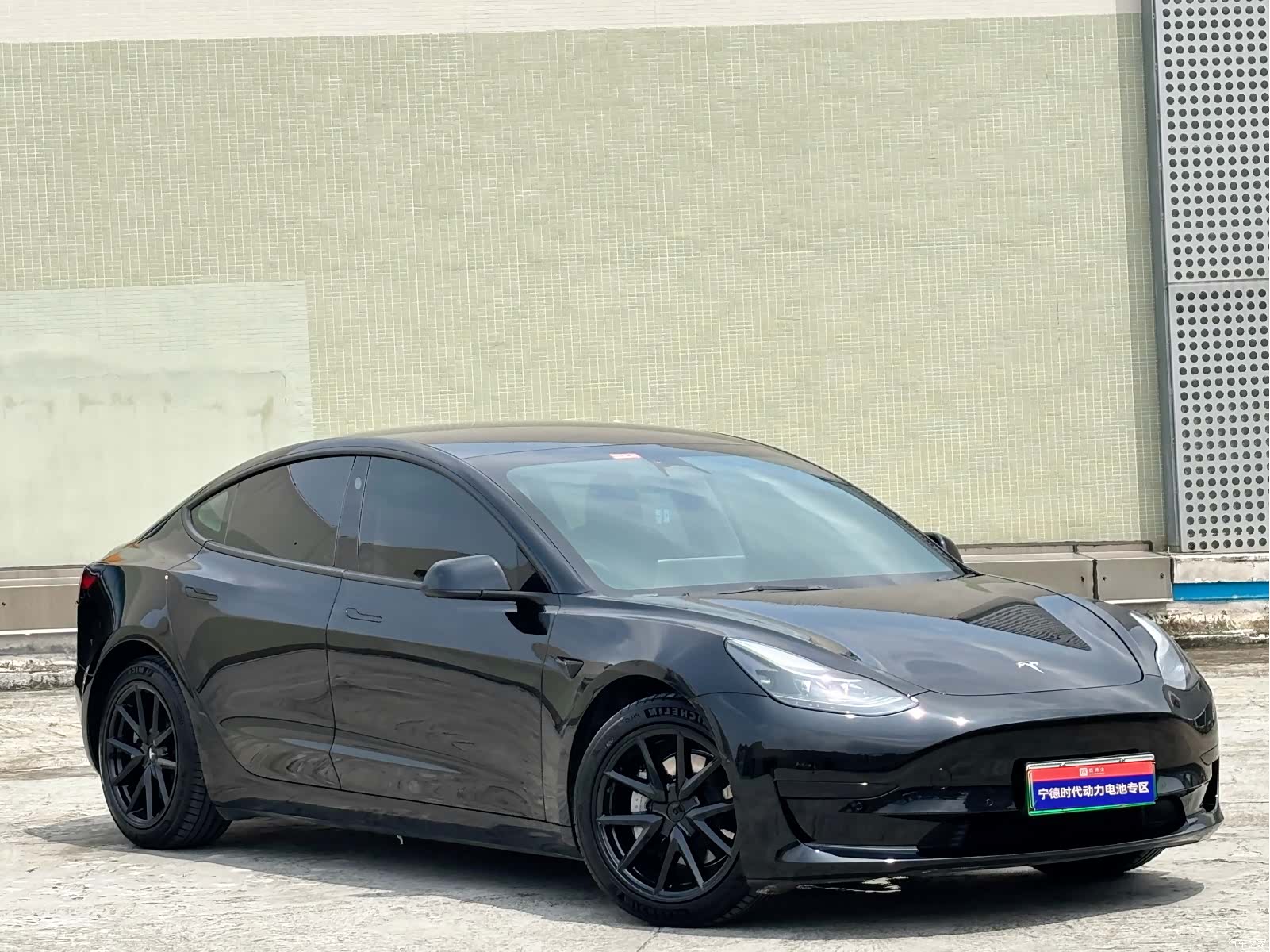Tesla Model 3, 2022 3