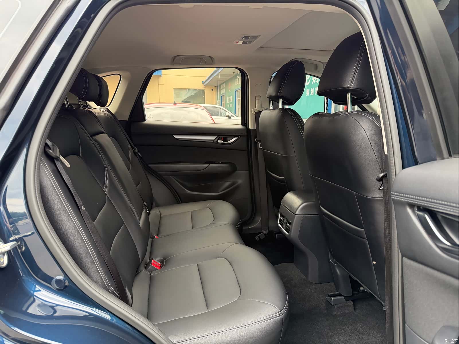 Mazda CX-5, 2022 все фото