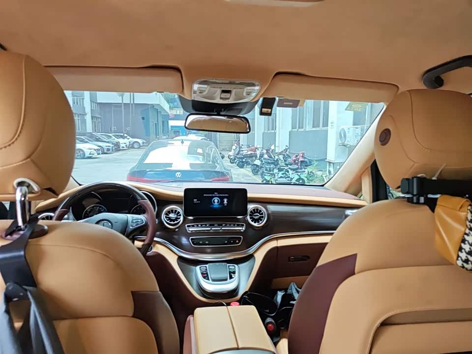 Mercedes-Benz V-class