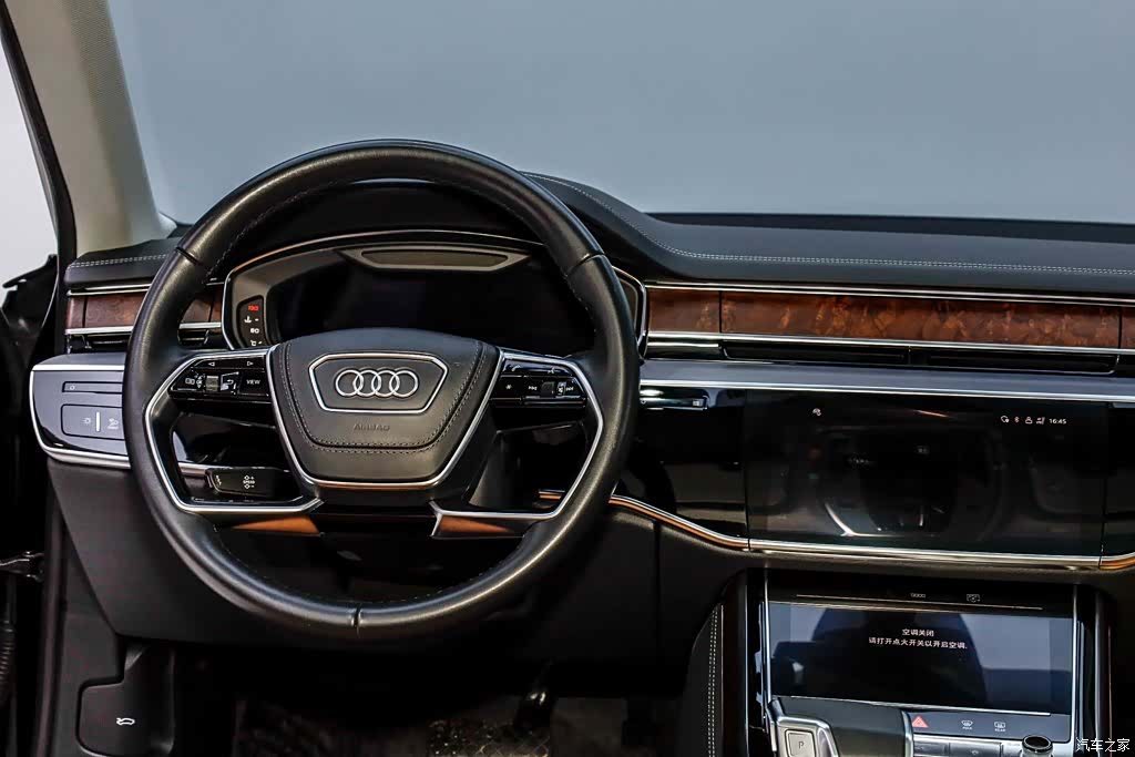 Audi A8L, 2022 22