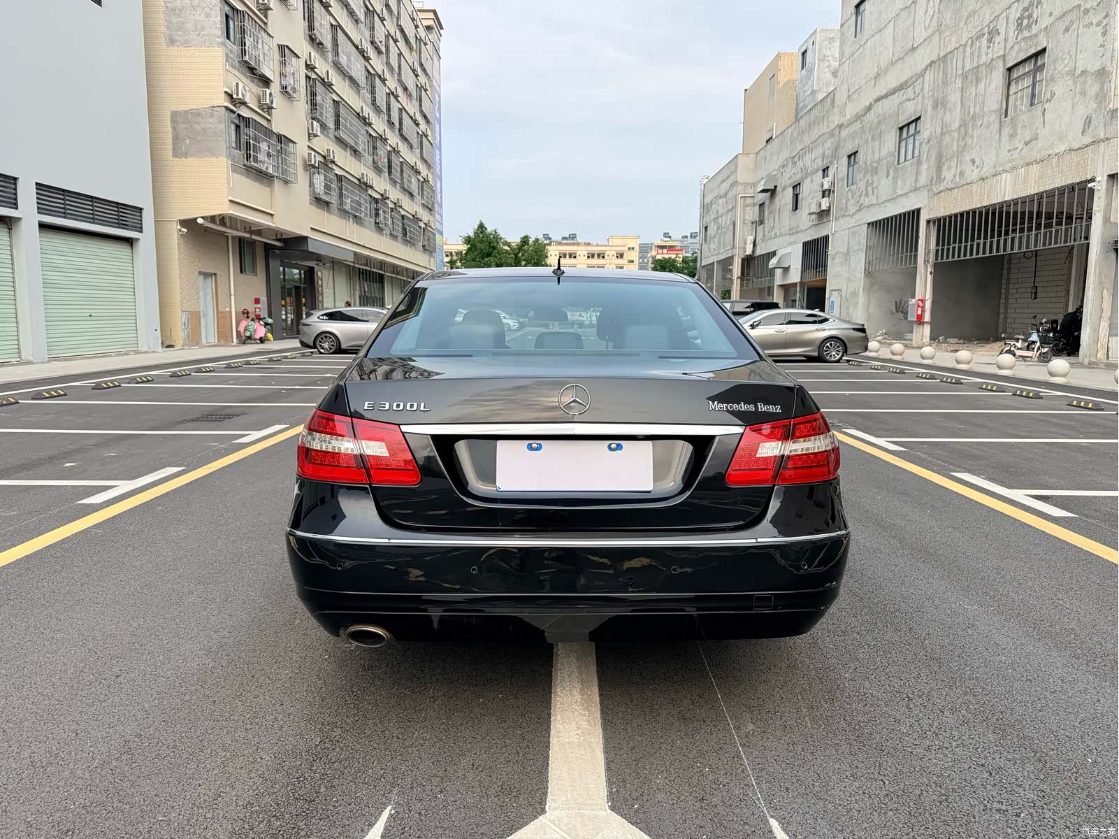 Mercedes-Benz E-Class, 2012 8