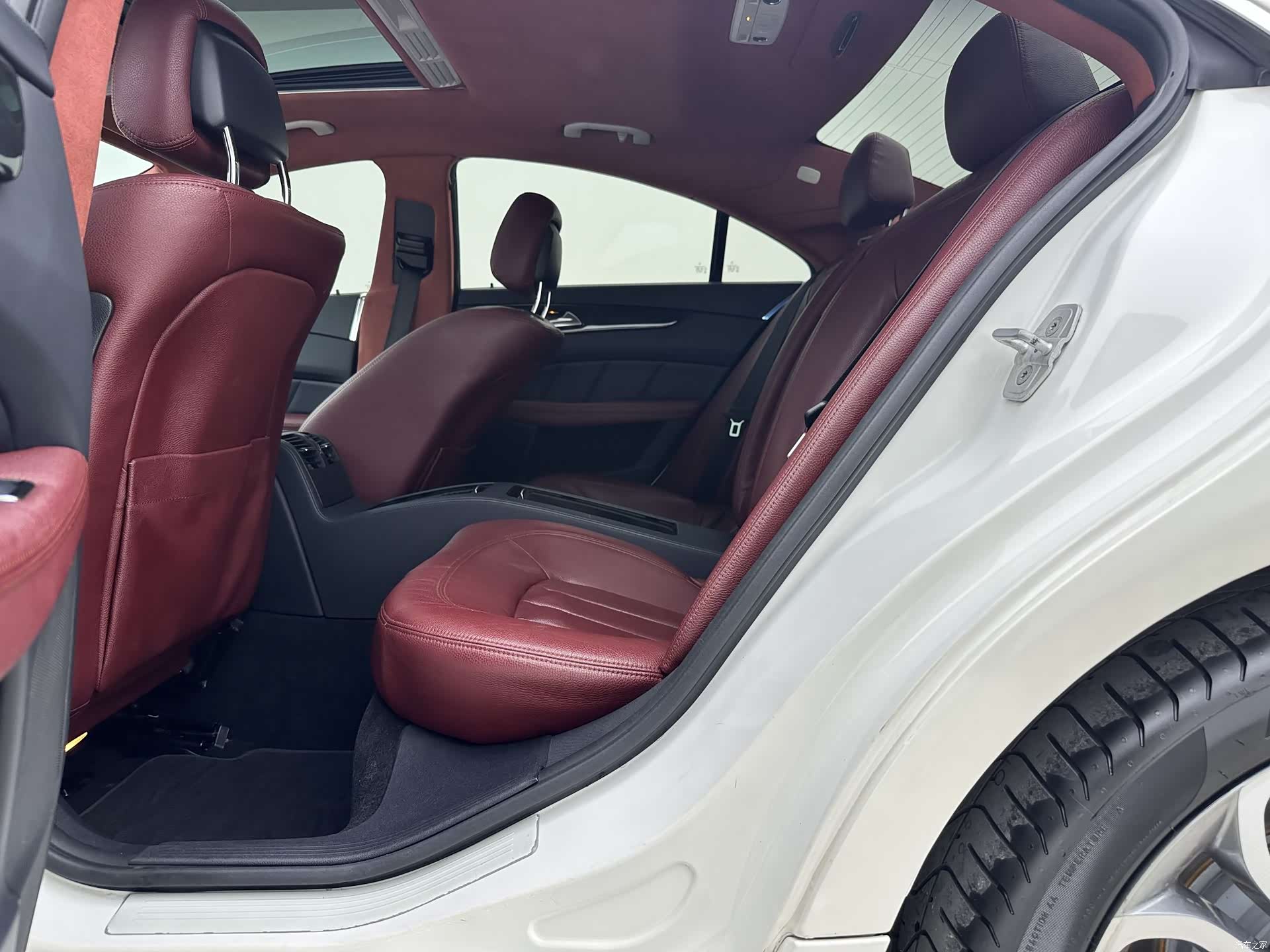 Mercedes-Benz CLS, 2016 11