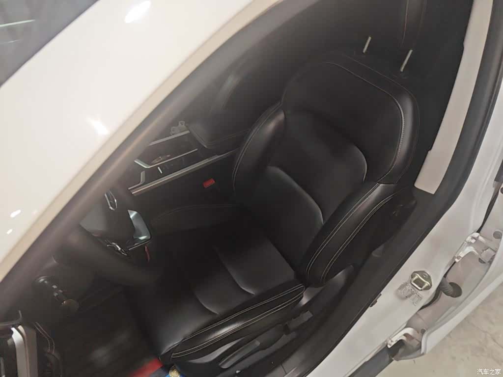 Geely X6, 2021 15