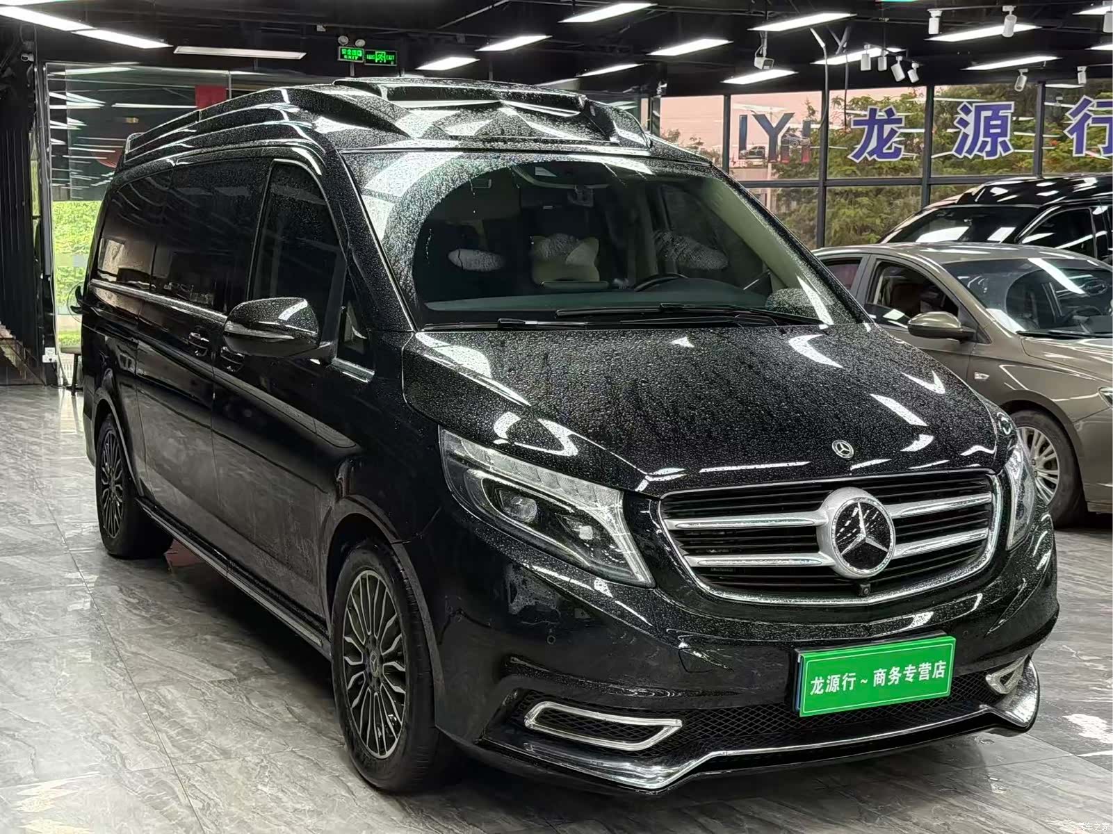 Mercedes-Benz V-Class, 2019 3