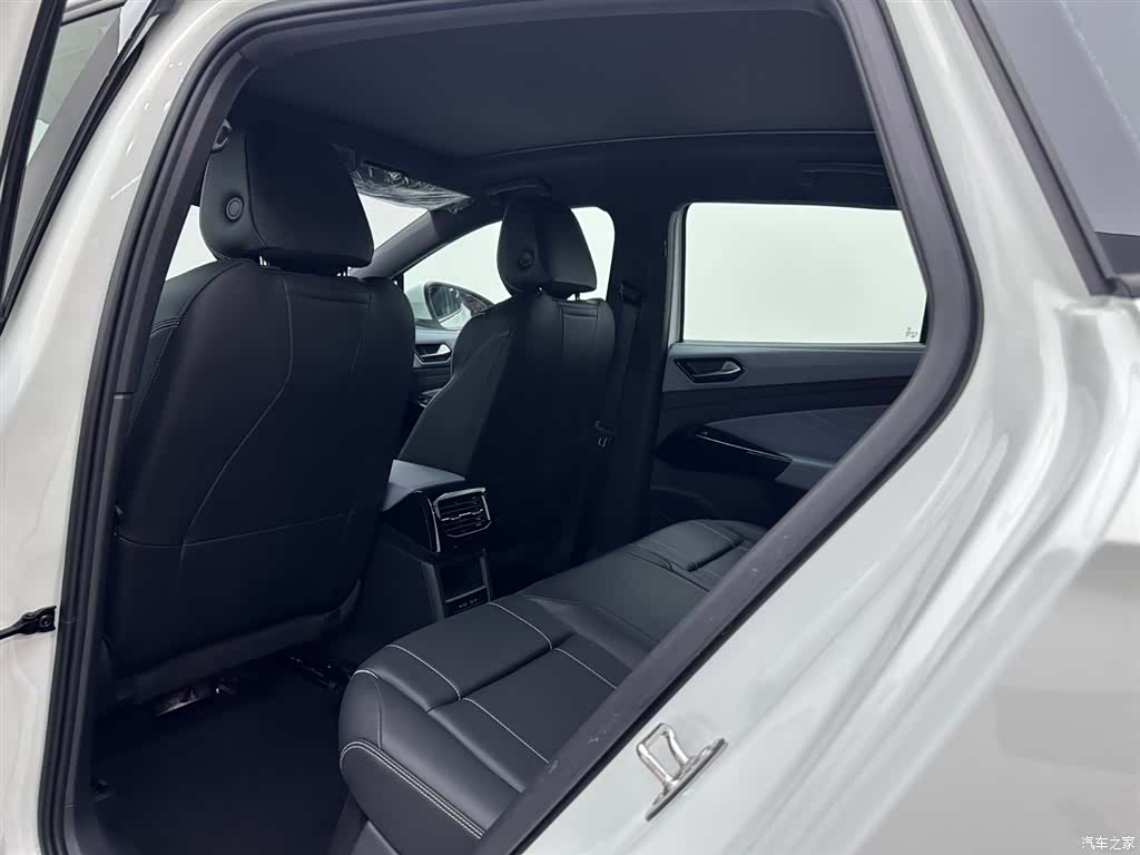 Volkswagen ID.4, 2024 21