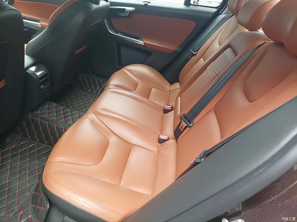 Volvo S60, 2016 17