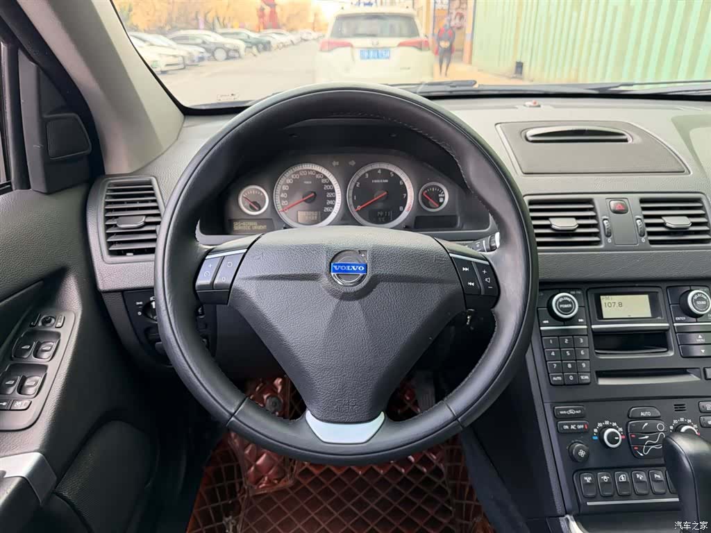 Volvo XC90, 2015 все фото