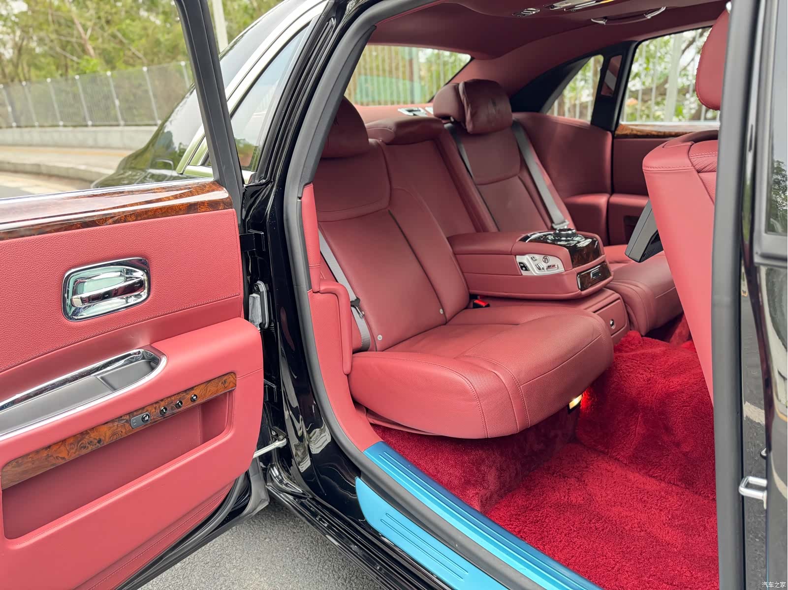 Rolls-Royce Ghost, 2017 21