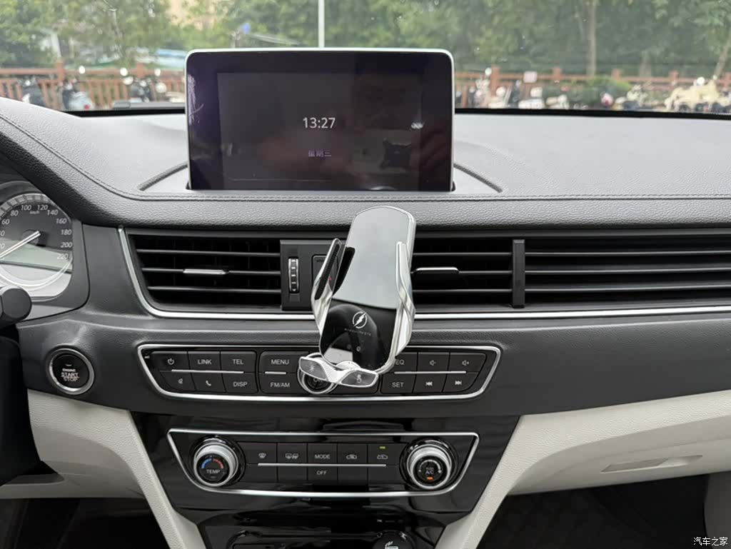 DongFeng S50, 2017 10