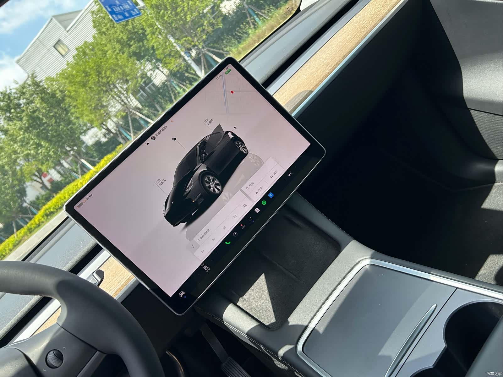 Tesla Model Y, 2022 4