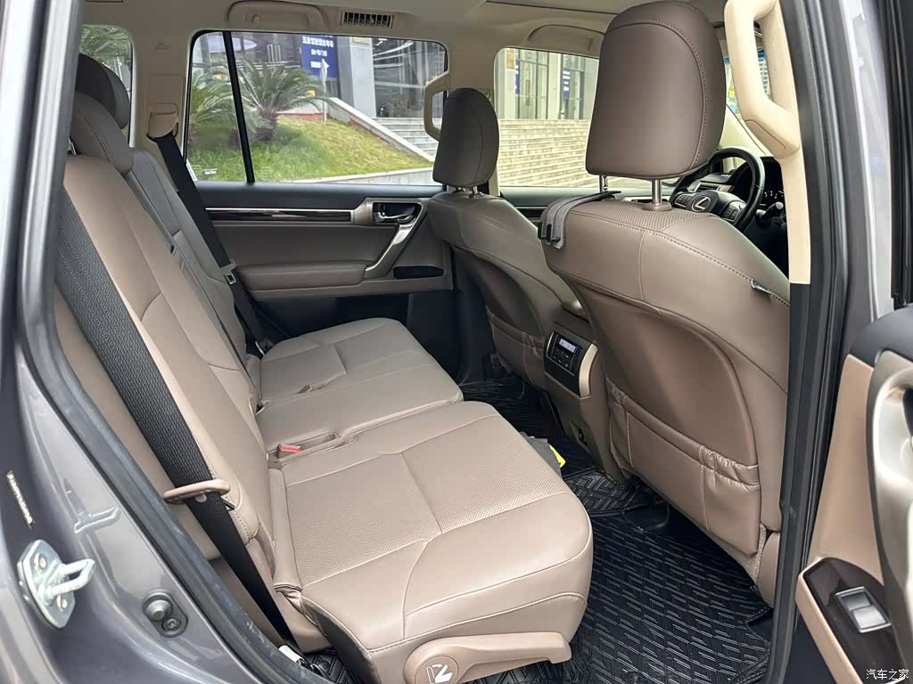 Lexus GX, 2020 8