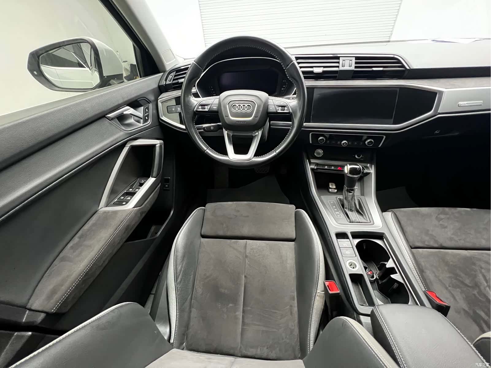 Audi Q3, 2021 9