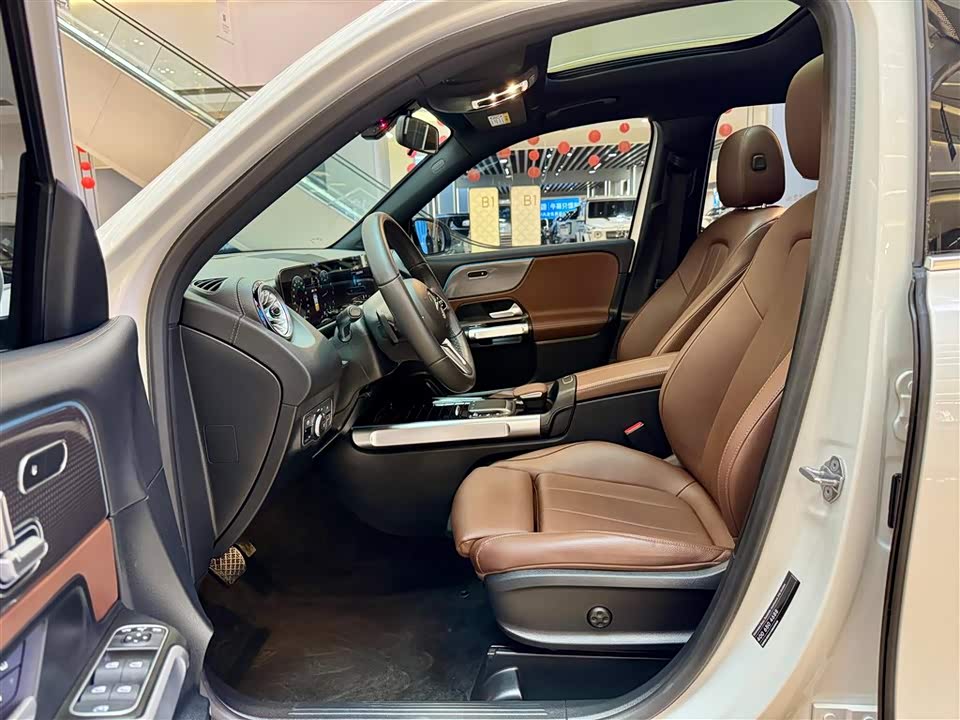 Mercedes-Benz GLB Mercedes-Benz GLB