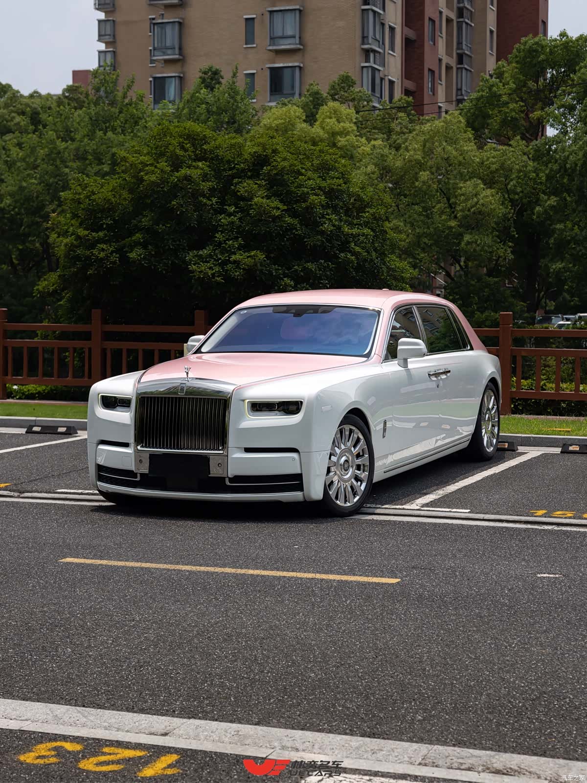 Rolls-Royce Phantom, 2022 1