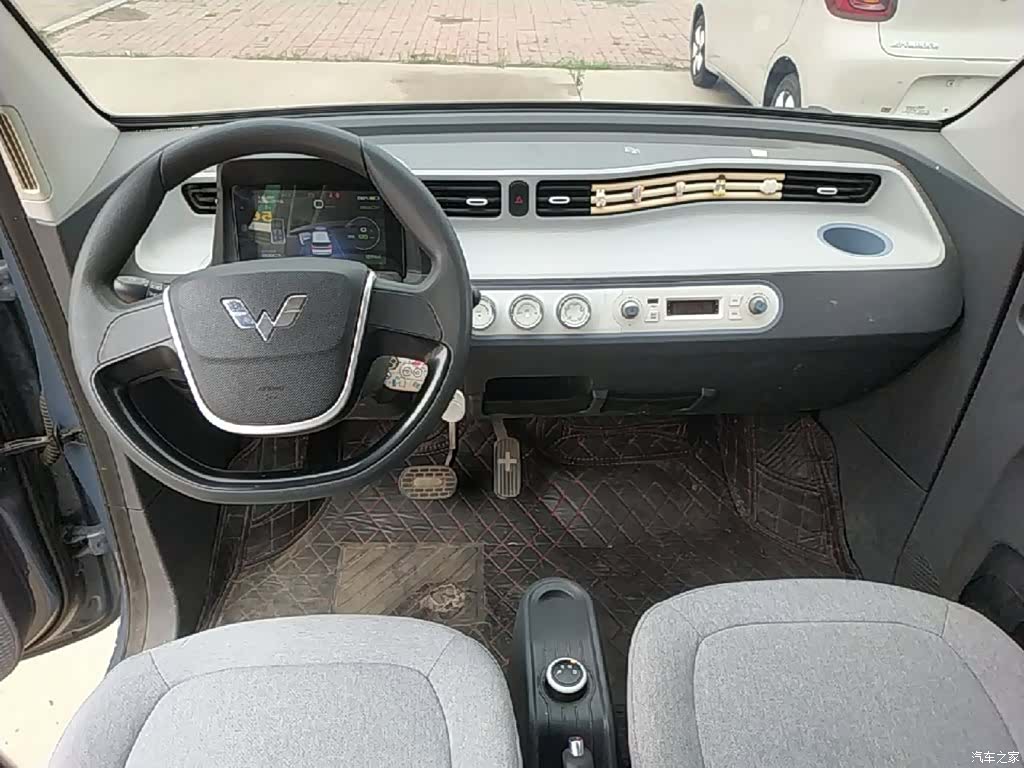 Wuling MINIEV, 2022 10